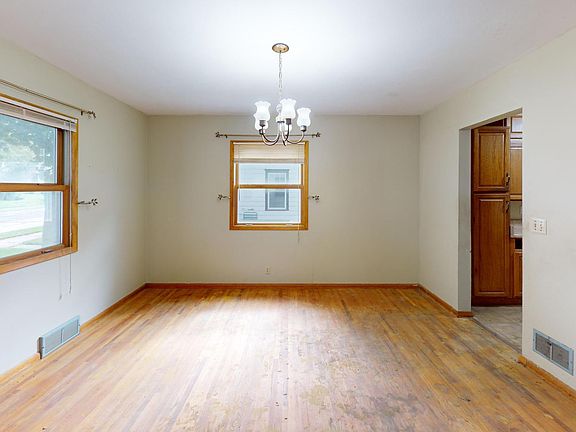 5th image of 1420 Academy Ave