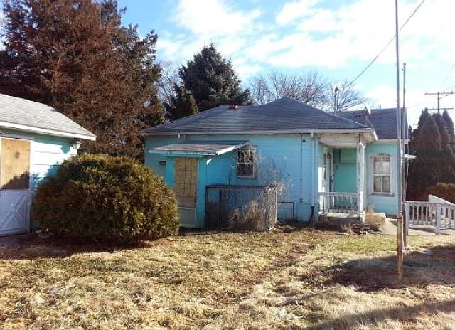 2nd image of 1434 K St SW
