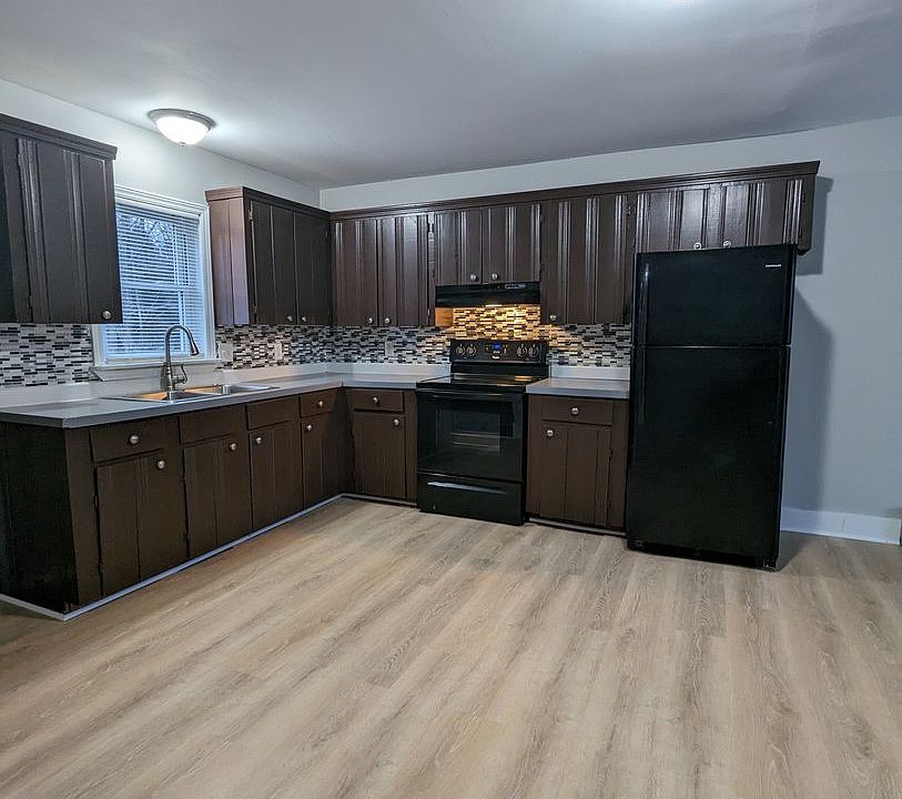 199 Dinsmore Rd 199 Dinsmore Rd Sidney ME Zillow