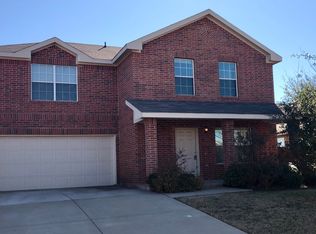 2044 Windsong Dr, Heartland, TX 75126