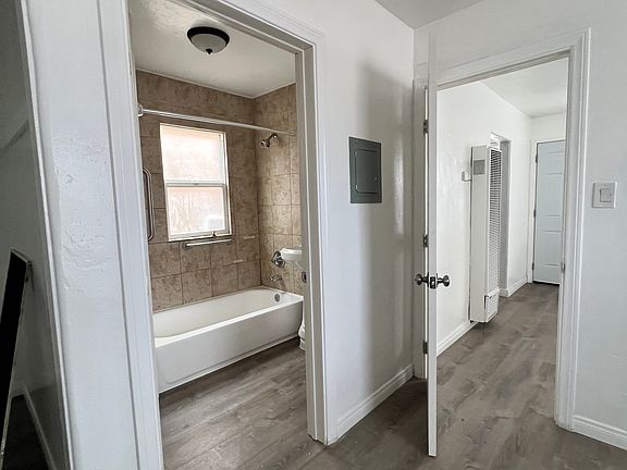 5th image of 667 17th St