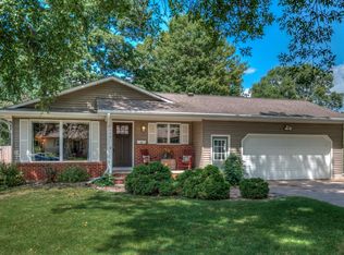 1009 Morgan Rd, River Falls, WI 54022