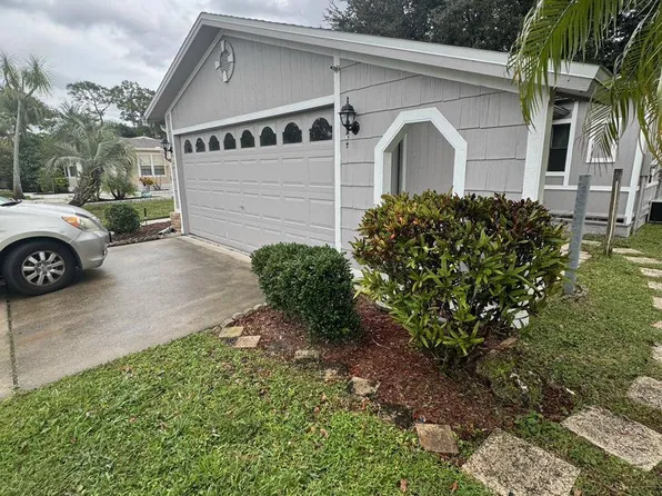 4414 San Lucian Ln, North Fort Myers, FL 33903