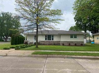 606 S 14th St, Norfolk, NE 68701