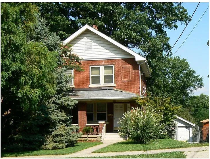927 Highland Ave photo 1