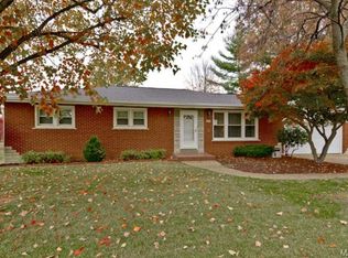 365 Maple Dr, Florissant, MO