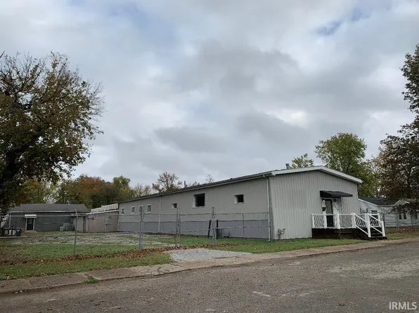 1138 E Blackford Ave, Evansville, IN 47714