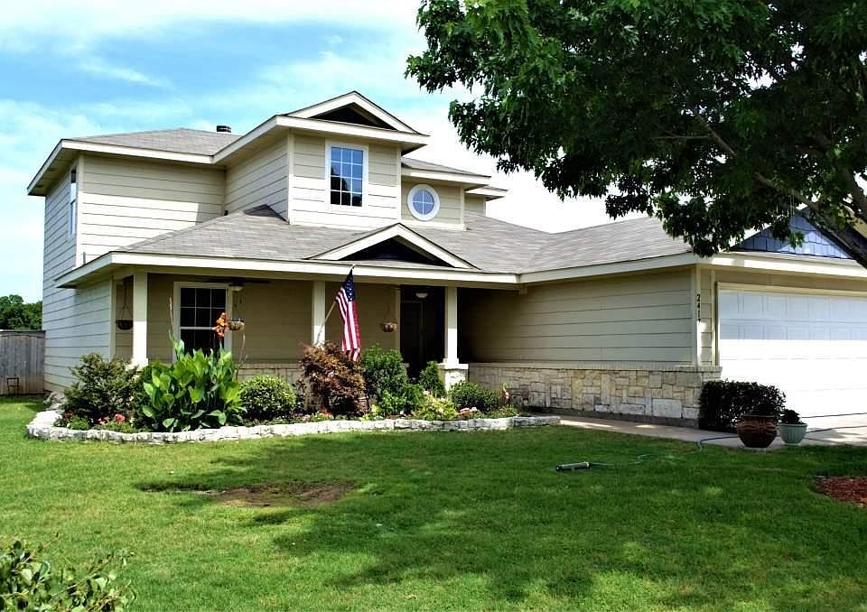 1st image of 2417 Abraham Lincoln Dr