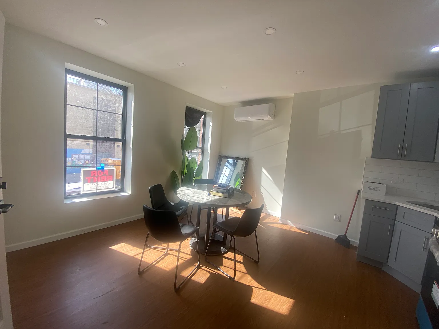 63 Ralph Avenue — Photo 2