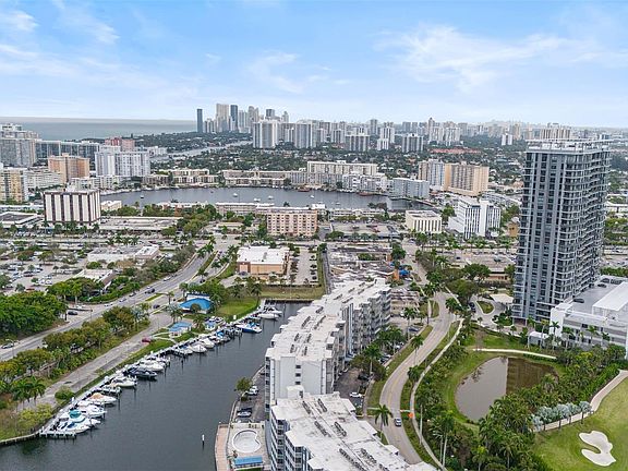 4th image of 200 Diplomat Parkway #521
