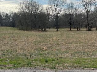 Alden Lake Dr W, Horn Lake, MS 38637