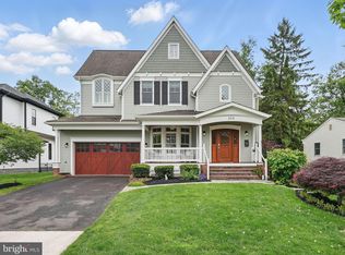 204 Elm St SW, Vienna, VA 22180