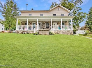 9 Lindley Ave, Factoryville, PA