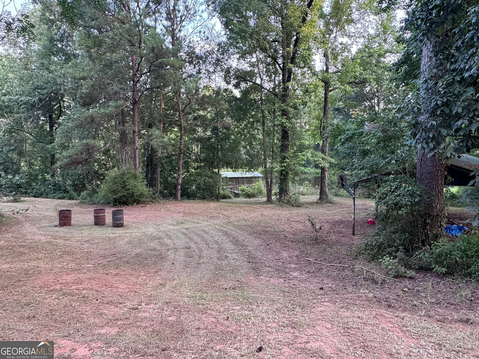 4 bed, 2.0 bath, 1734 sqft, $2,300 — Photo 2