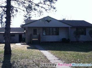 1726 Tyler St, Hastings, MN 55033