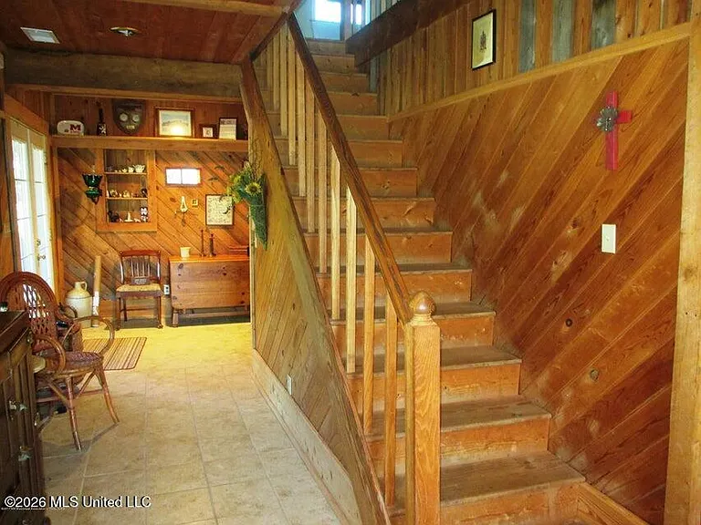 4933 Highway 302 — Photo 4