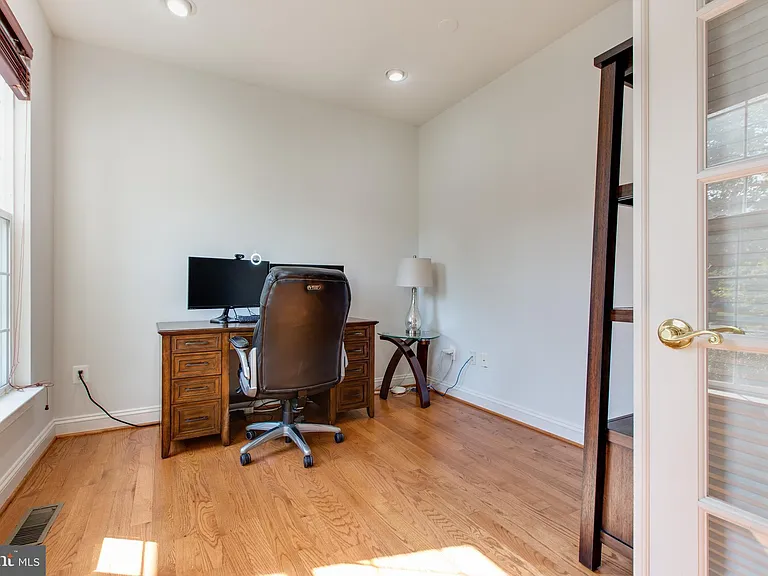 2191 Oak Forest Dr — Photo 18