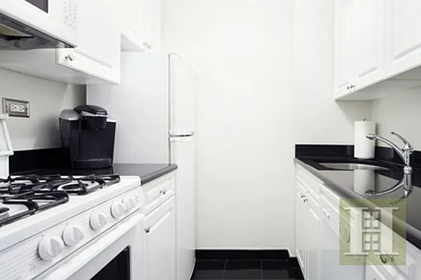 Sold by Halstead Real Estate | media 16