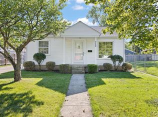 712 Inner Dr, Tecumseh, MI 49286