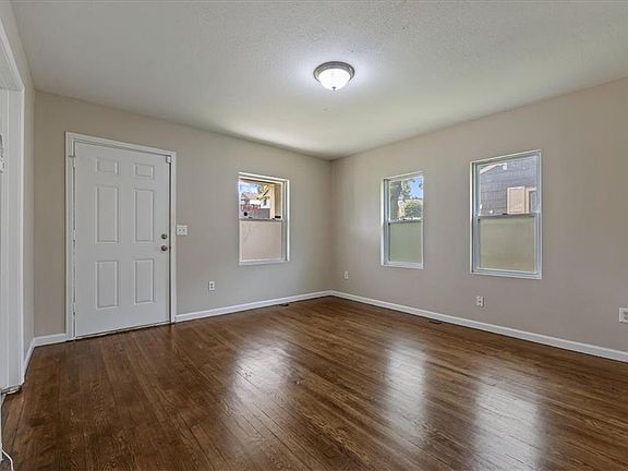 5th image of 2130 N 32nd St