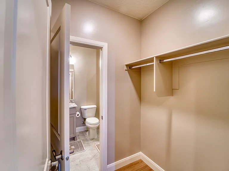 1544 N Daylight St — Photo 12