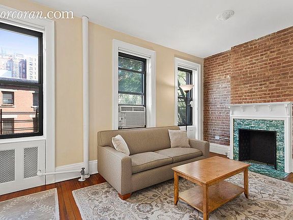 2nd image of 210 W 21st St APT 3FW