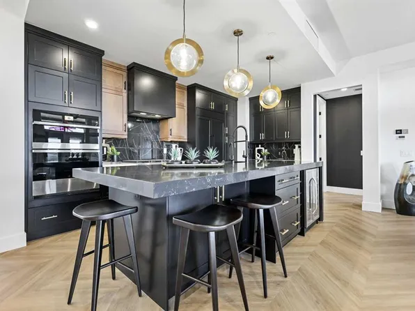 130 E Marina Cv SE #201, Calgary, AB T3M 3P4