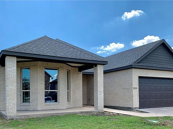 2nd image of 2219 Woodberry Dr