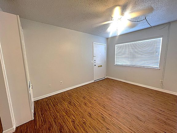 3rd image of 2602 Penny Ln #102