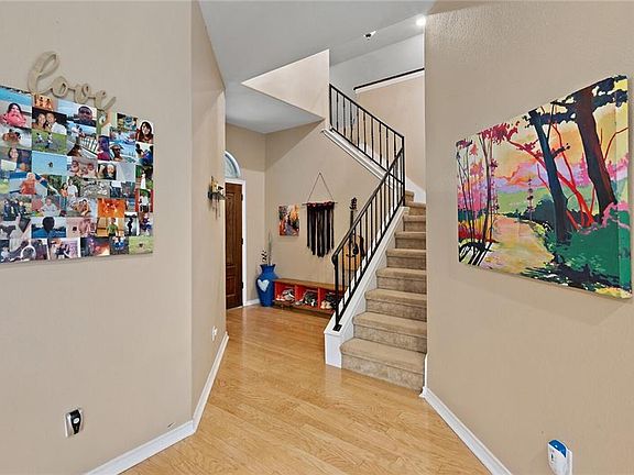 4th image of 517 S Cowal Dr