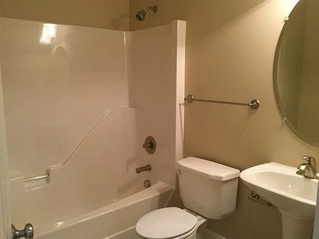 1124 Coram Fields Rd — Photo 14