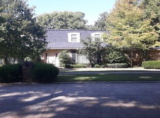 401 Dunmoreland Cir, Shreveport, LA 71106