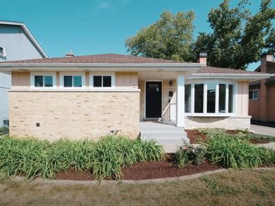 720 E Oakton St, Arlington Heights, IL, 60004
