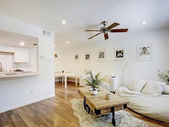 3rd image of 2124 Burton Dr APT 146