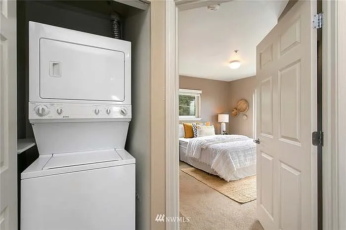 Laundry + primary bed