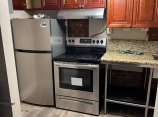 49 Austin St APT 2, Worcester, MA 01609