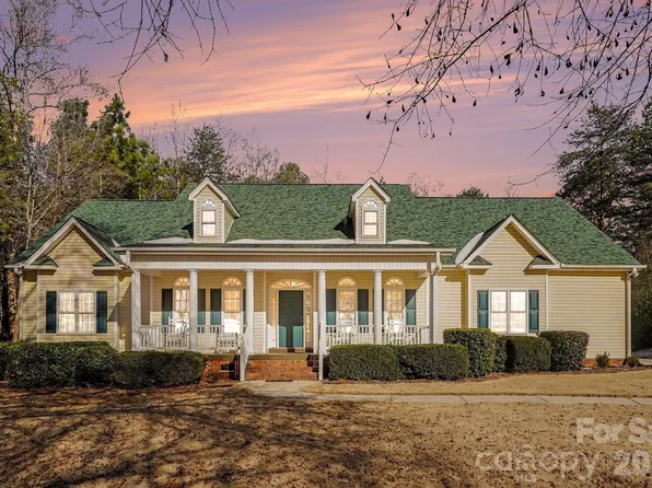 1644 Hunters Place Rd, York, SC 29745