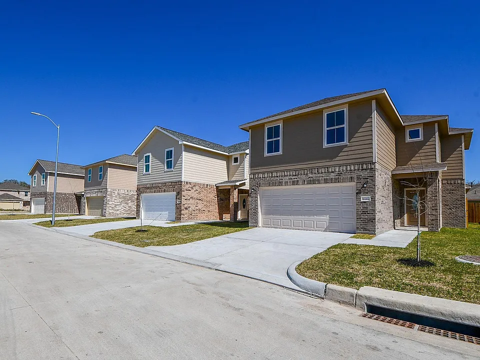 12202 Heather Flower Ln