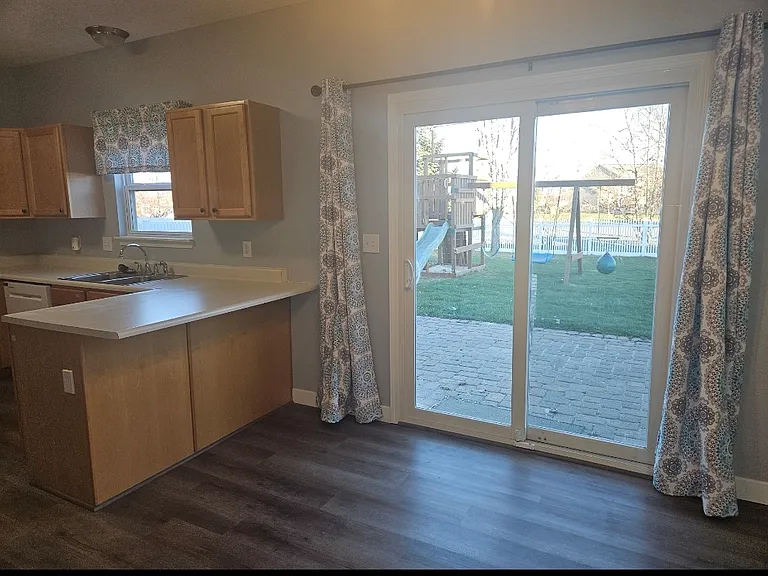 4025 Campion St — Photo 6