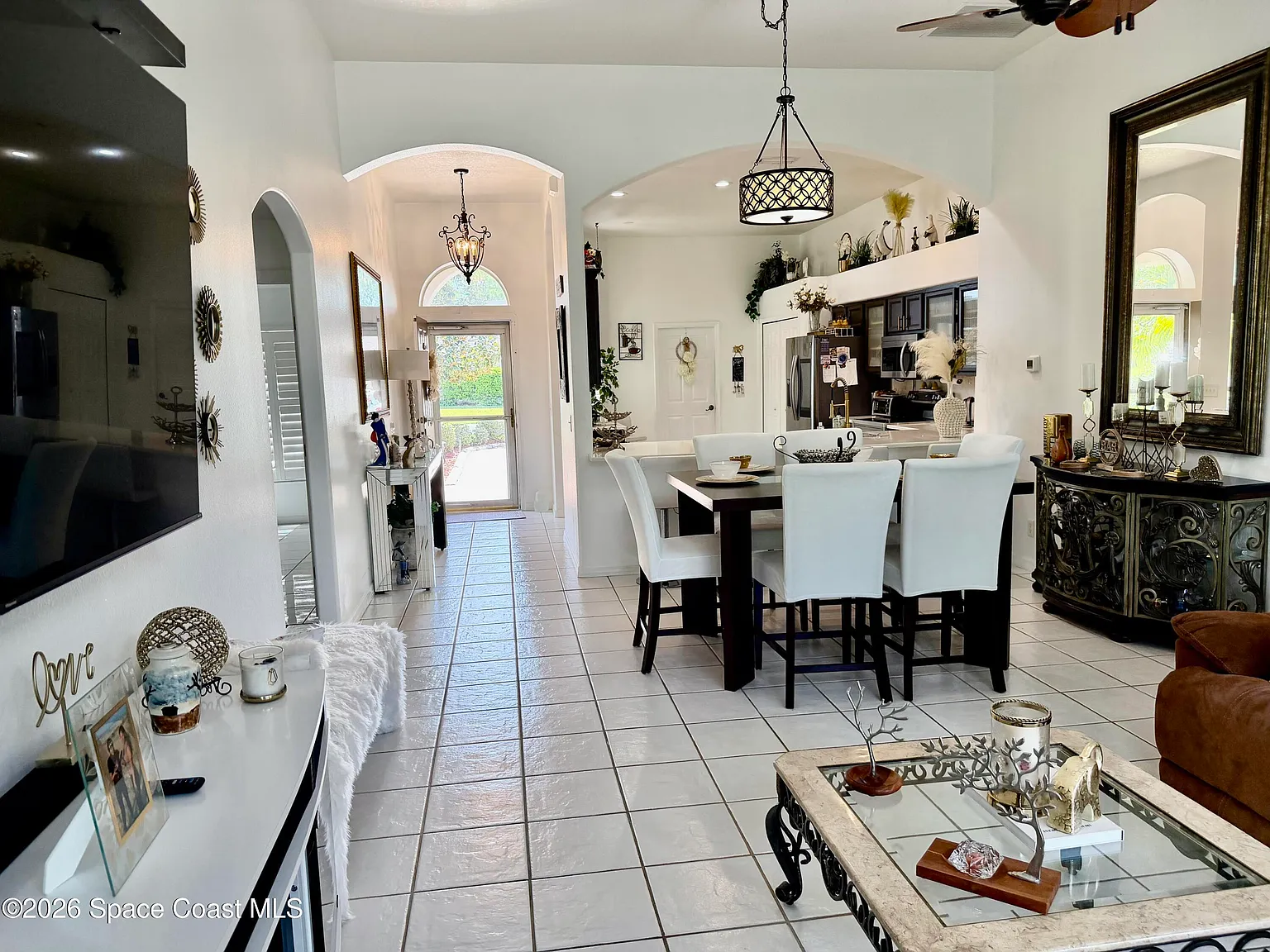 3 bed, 2.0 bath, 1492 sqft, $2,250 — Photo 3