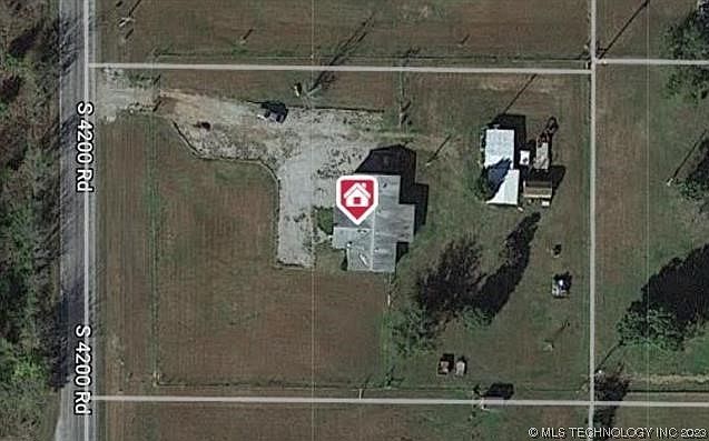 2nd image of 12105 S 4200th Rd