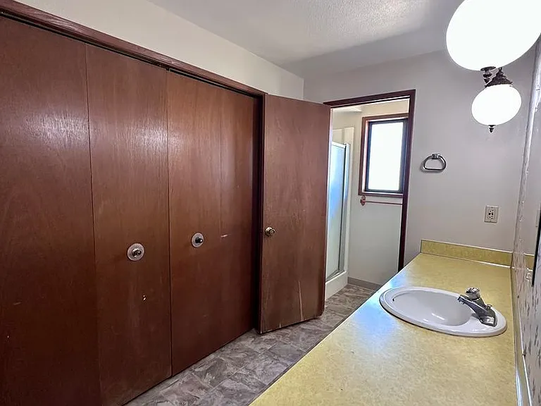 970 S 55th Pl — Photo 20
