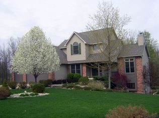 3530 Arabian Cir, Lansing, MI 48906