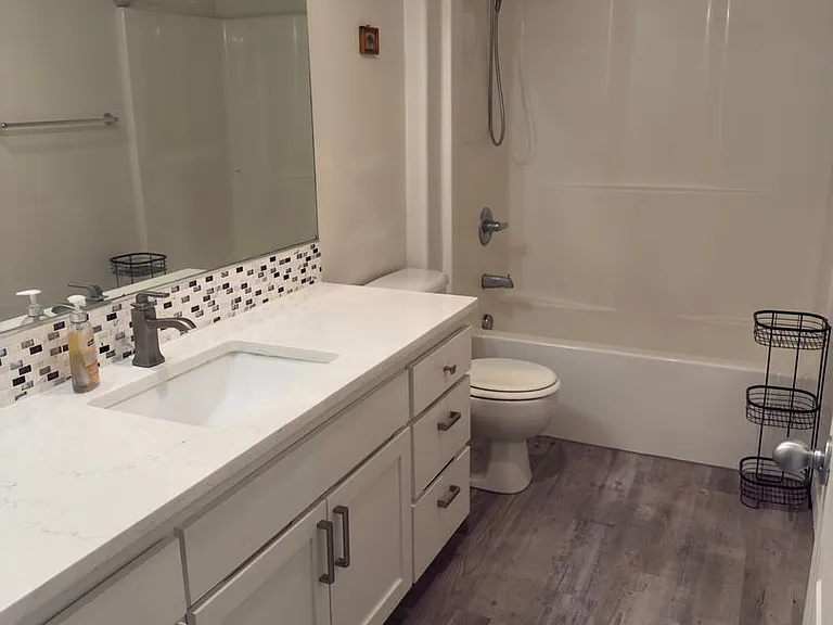 2327 E Sam Parrett Dr — Photo 14