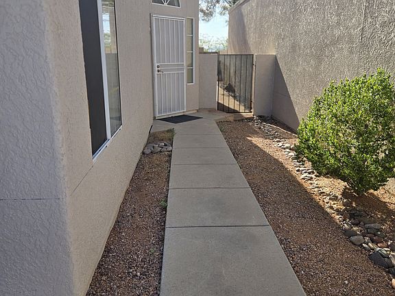 Walkway to front door