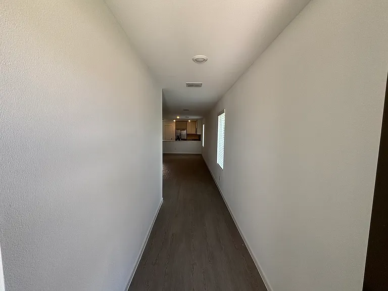 1412 Merlin Bluff St — Photo 5