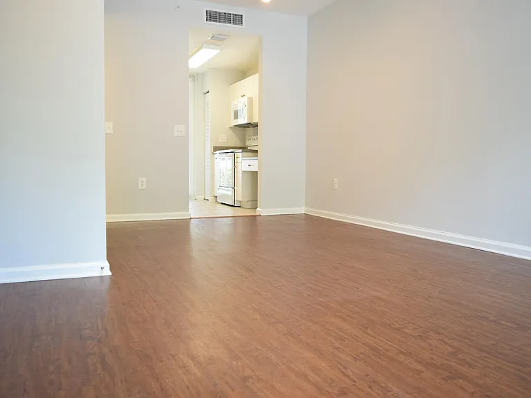 1136 Town Center Dr #14 — Photo 1