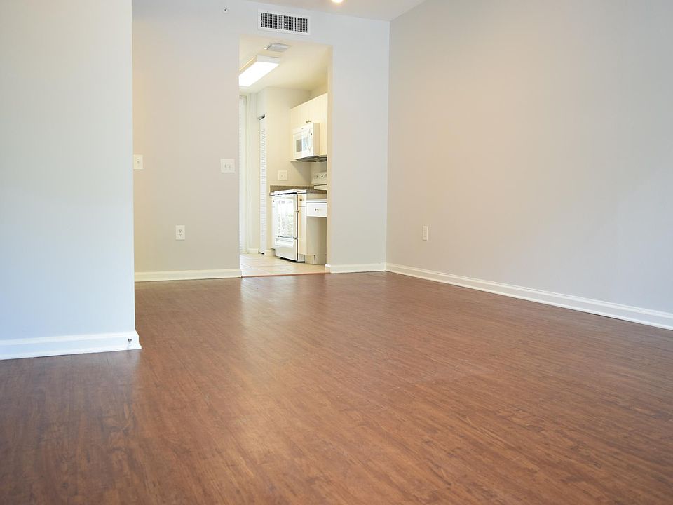 1st image of 1136 Town Center Dr APT 14