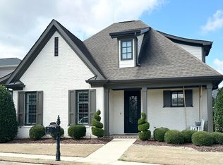 8935 Gentle Mist Cir, Ooltewah, TN 37363