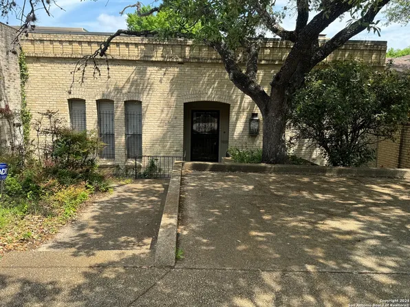 3804 E Songbird, San Antonio, TX 78229
